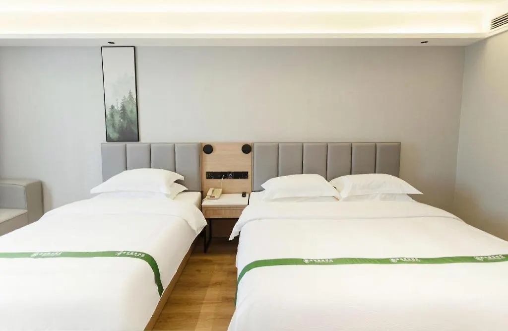 Greentree Inn Puyang Fan County People Avenue Banqiao Road Hotel Yancunpu 3*,