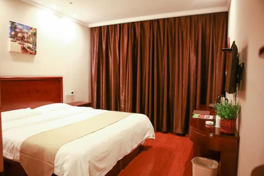Greentree Inn Puyang Fan County People Avenue Banqiao Road Hotel Yancunpu